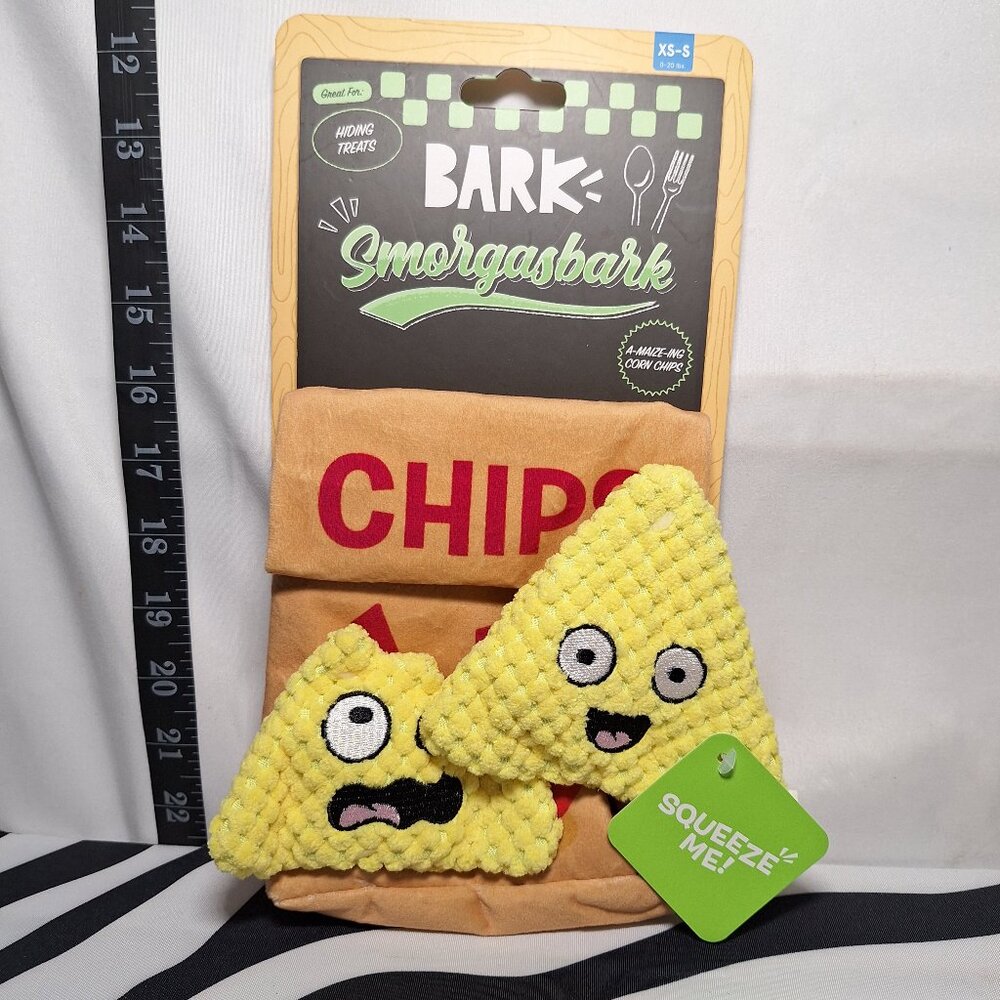 NWT Bark A-Maze-Ing Corn Chips Dog Toy XS-S